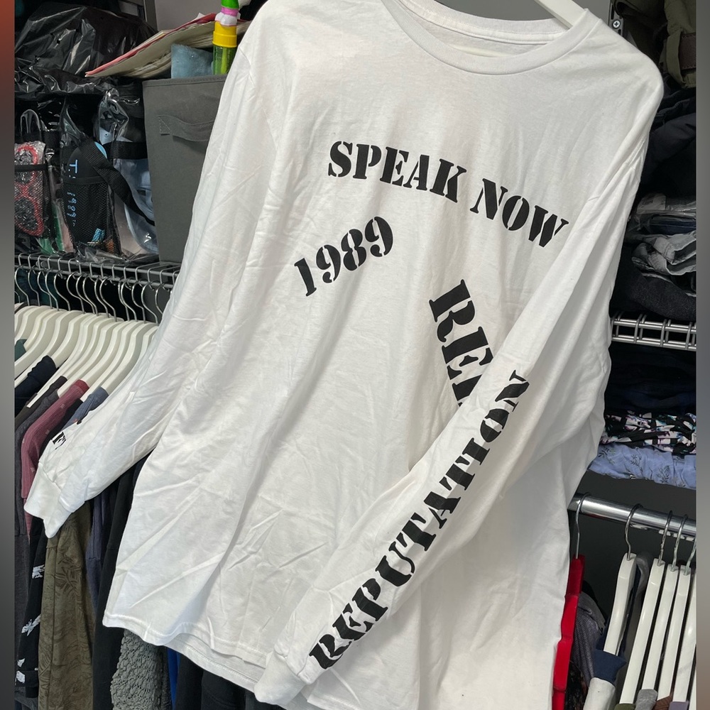 Taylor Swift stolen albums long T XXL